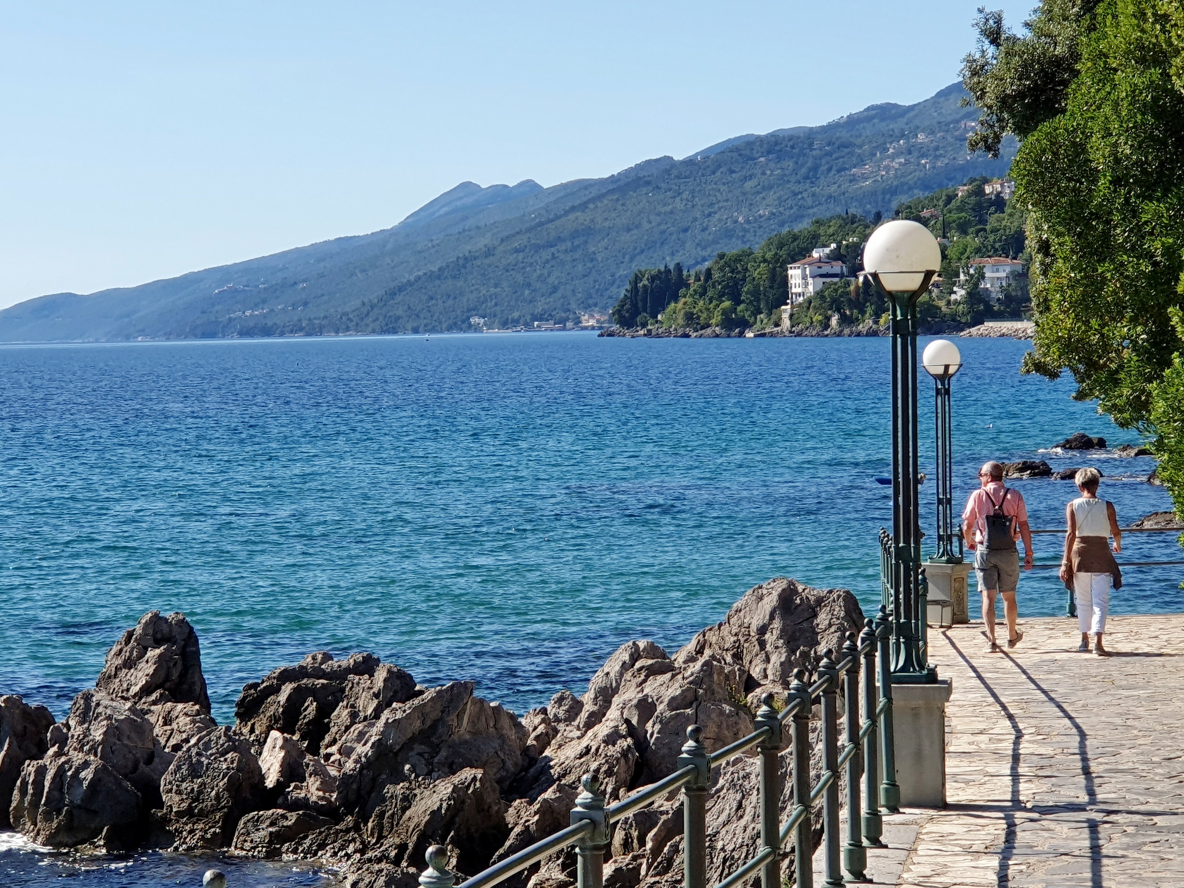 Kvarner Bay Tour with Opatija, Lovran and Local Specialties